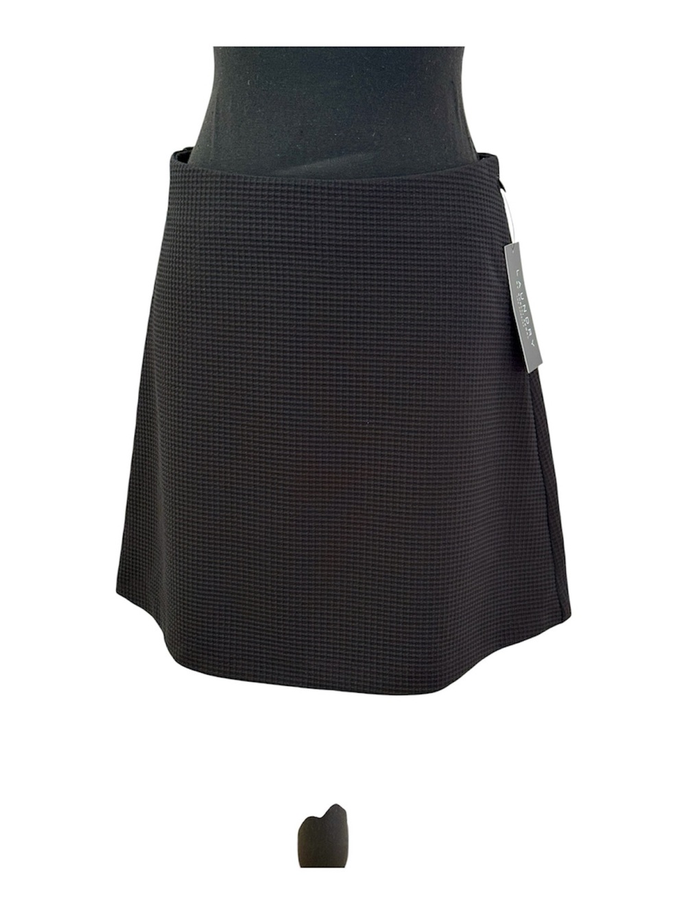 Laundry By Shelli Segal Black Textured A-Line Skirt with Slight Flare